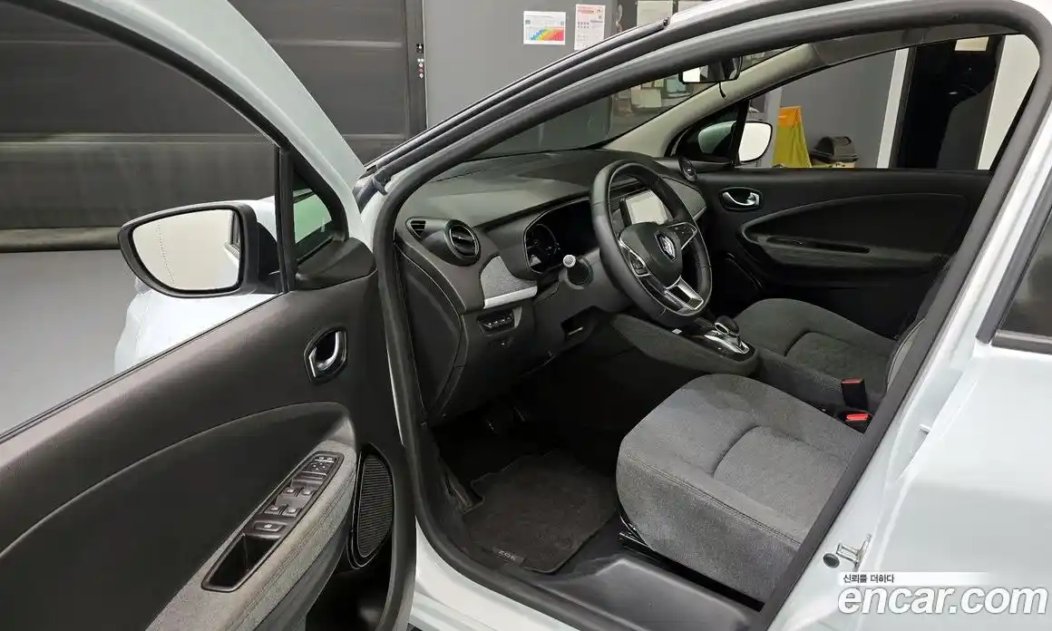 Renault Zoe 2021 0.2 гидро в Москве № 1247622, фото 10