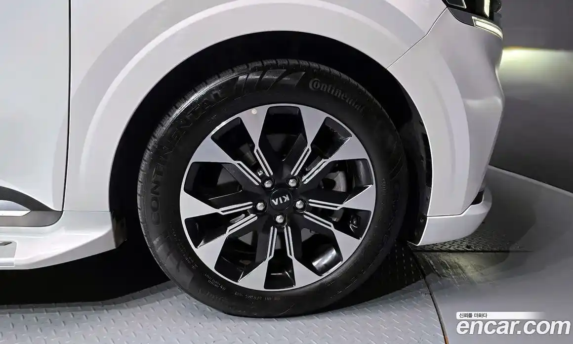 Kia Canival 2021 3.5 Автомат в Москве № 1248326, фото 5