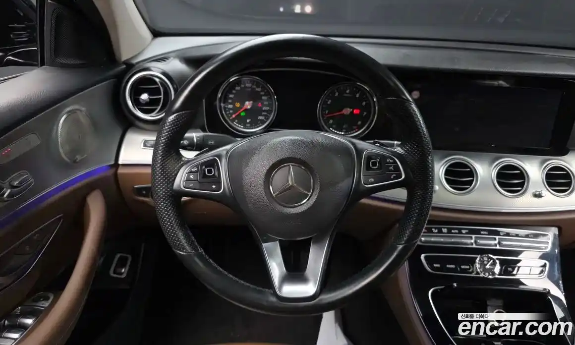 Mercedes-Benz E-Class 2017 2.0 гидро в Москве № 1249047, фото 14