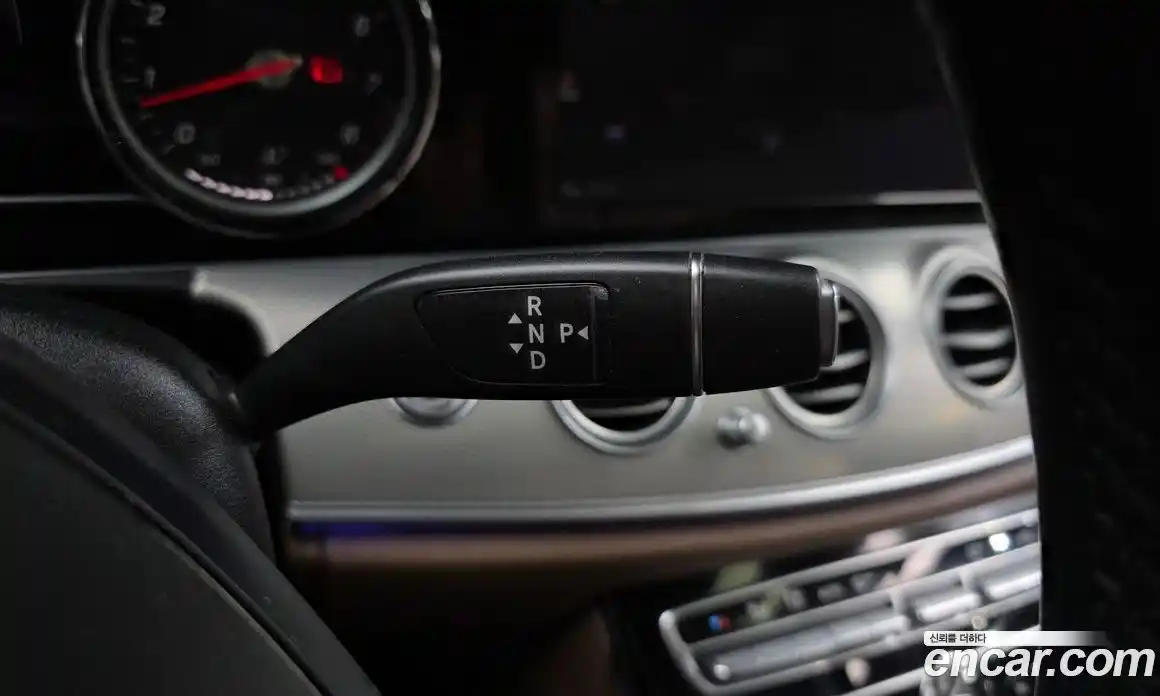 Mercedes-Benz E-Class 2017 2.0 гидро в Москве № 1249047, фото 9