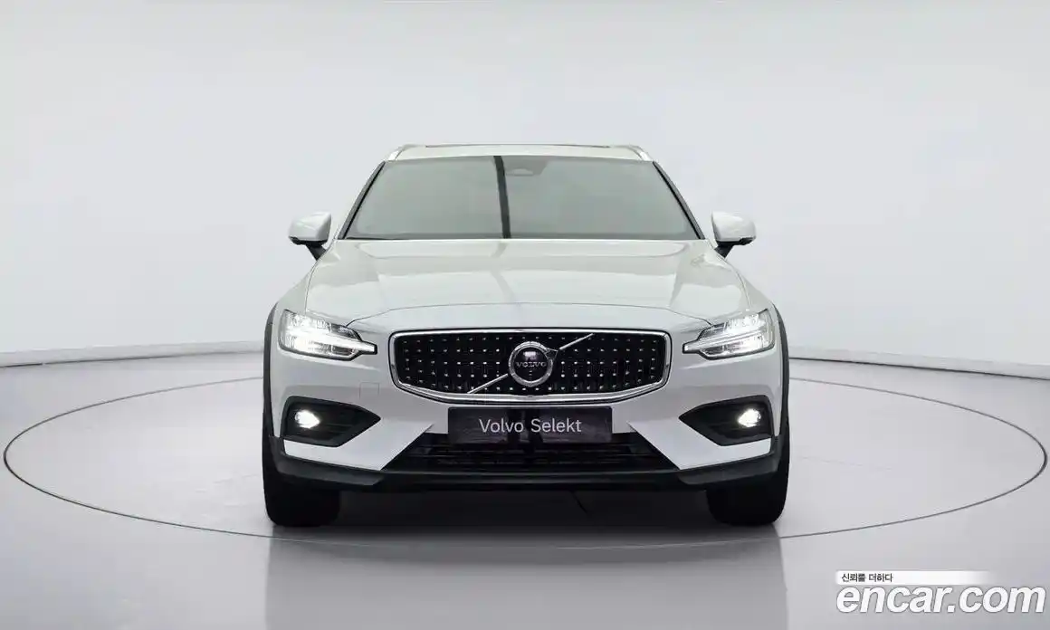 Volvo V60 2022 2.0 гидро в Москве № 1250292, фото 3