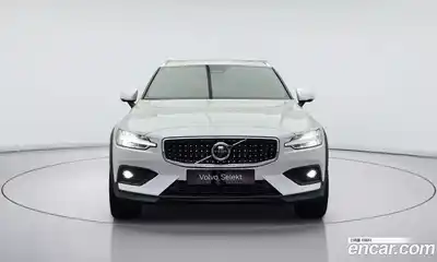 Volvo V60 2022 2.0 гидро в Москве № 1250292, миниатюра 3
