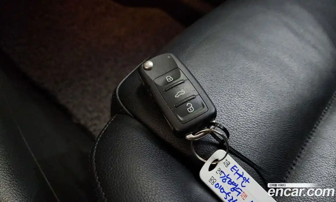 Volkswagen Tiguan 2015 2.0 гидро в Москве № 1251184, фото 18