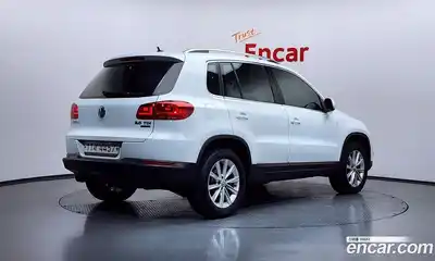 Volkswagen Tiguan 2015 2.0 гидро в Москве № 1251184, миниатюра 2