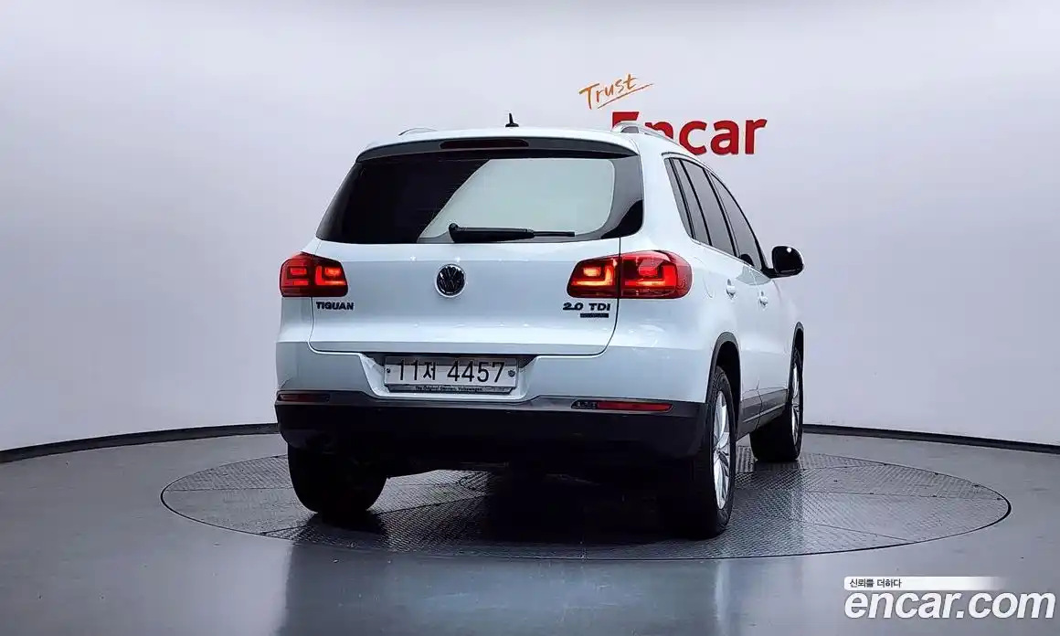 Volkswagen Tiguan 2015 2.0 гидро в Москве № 1251184, фото 4