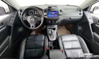 Volkswagen Tiguan 2015 2.0 гидро в Москве № 1251184, миниатюра 7
