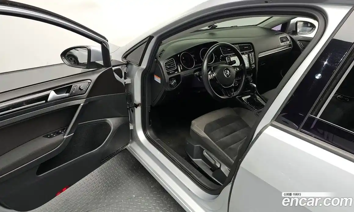 Volkswagen Golf 2015 2.0 гидро в Москве № 1251376, фото 10