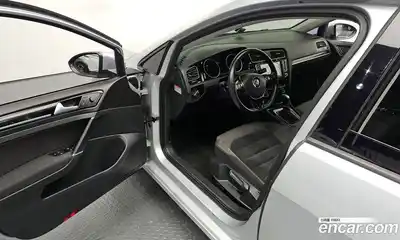 Volkswagen Golf 2015 2.0 гидро в Москве № 1251376, миниатюра 10