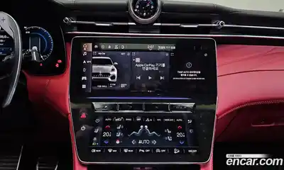 Maserati Grecale 2023 2.0 гидро в Москве № 1253218, миниатюра 12