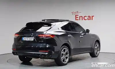 Maserati Levante, 2022