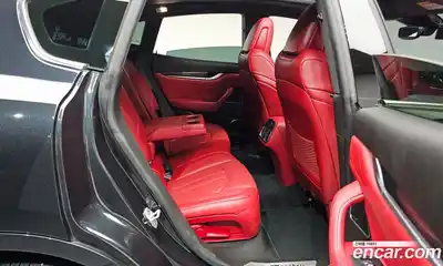 Maserati Levante 2022 3.0 гидро в Москве № 1253337, миниатюра 11