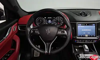 Maserati Levante 2022 3.0 гидро в Москве № 1253337, миниатюра 12
