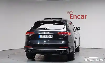 Maserati Levante 2022 3.0 гидро в Москве № 1253337, миниатюра 3