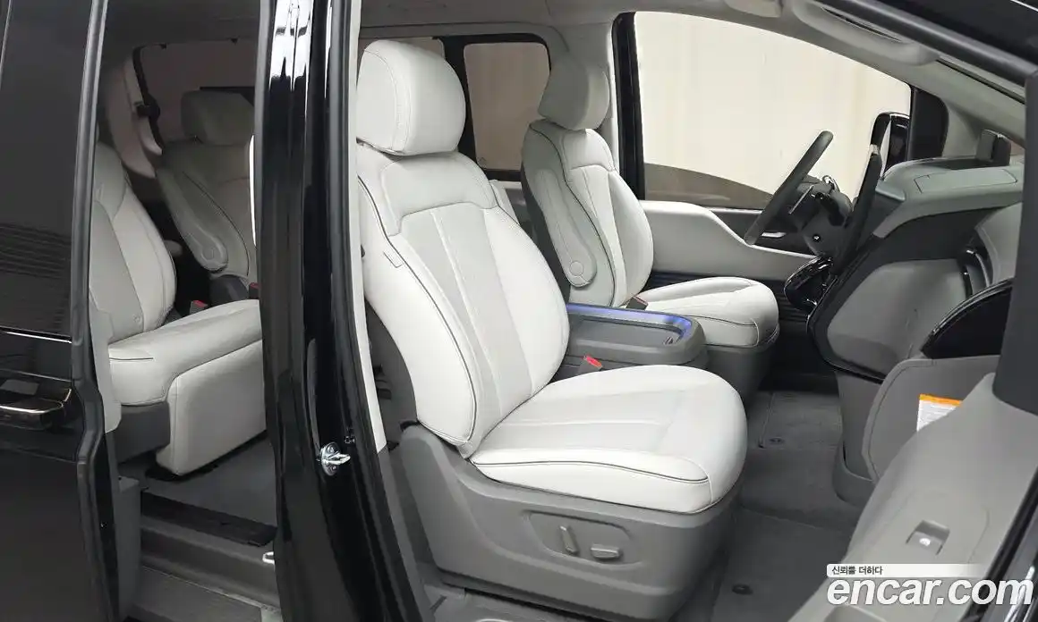 Hyundai Staria 2024 1.6 гидро в Москве № 1277952, фото 12
