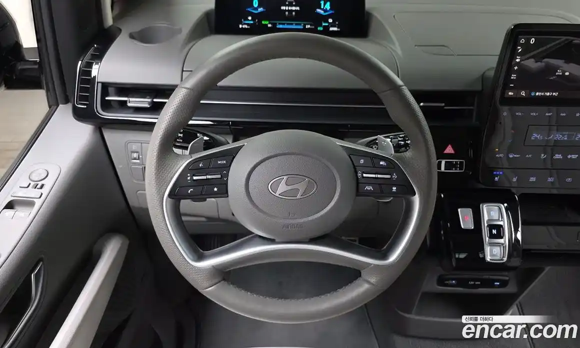 Hyundai Staria 2024 1.6 гидро в Москве № 1277952, фото 13