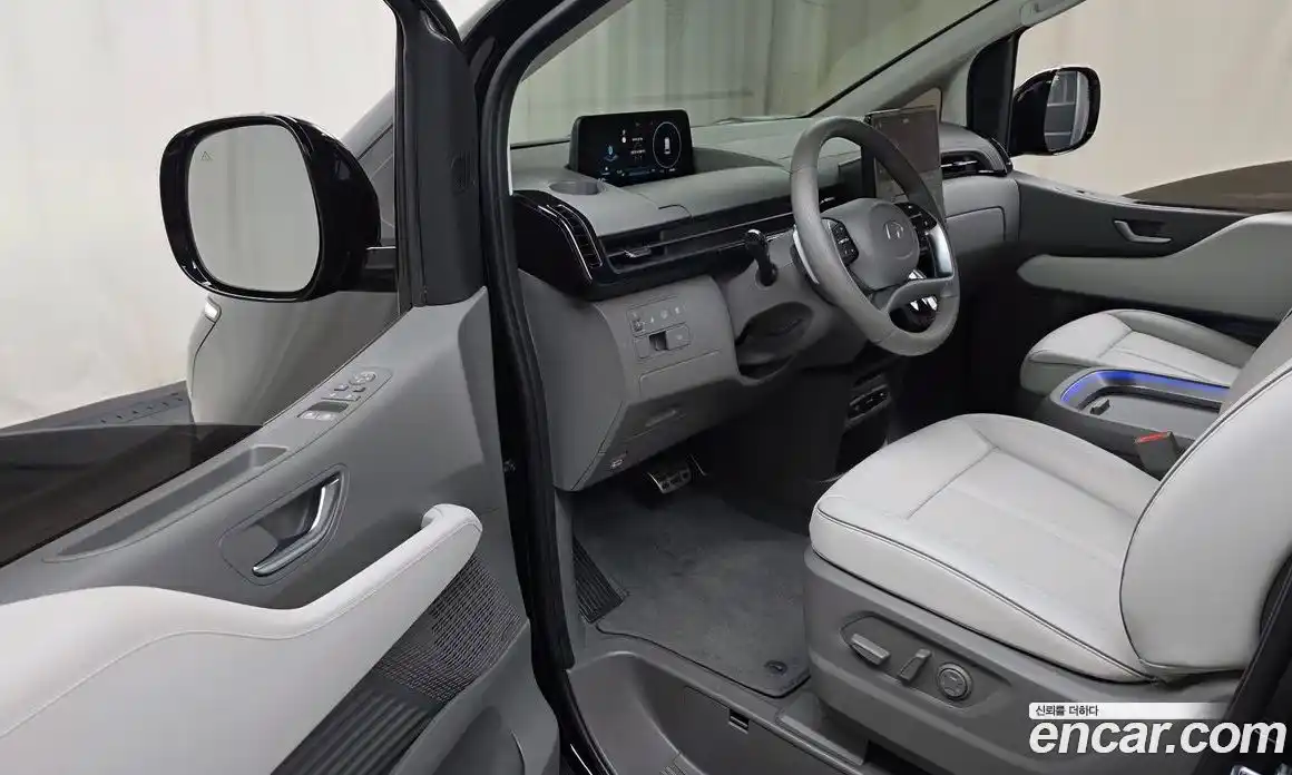 Hyundai Staria 2024 1.6 гидро в Москве № 1277952, фото 10