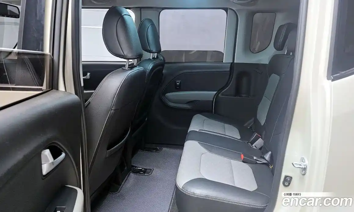 Kia Ray 2021 1.0 Автомат в Москве № 1278164, фото 12