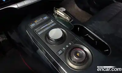 Genesis GV70 2023 2.5 Автомат в Москве № 1278305, миниатюра 9