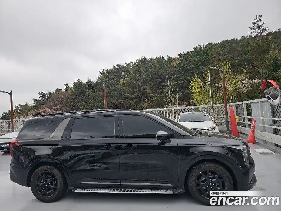 Kia Canival 2024 1.6 Автомат в Москве № 1278312, фото 4