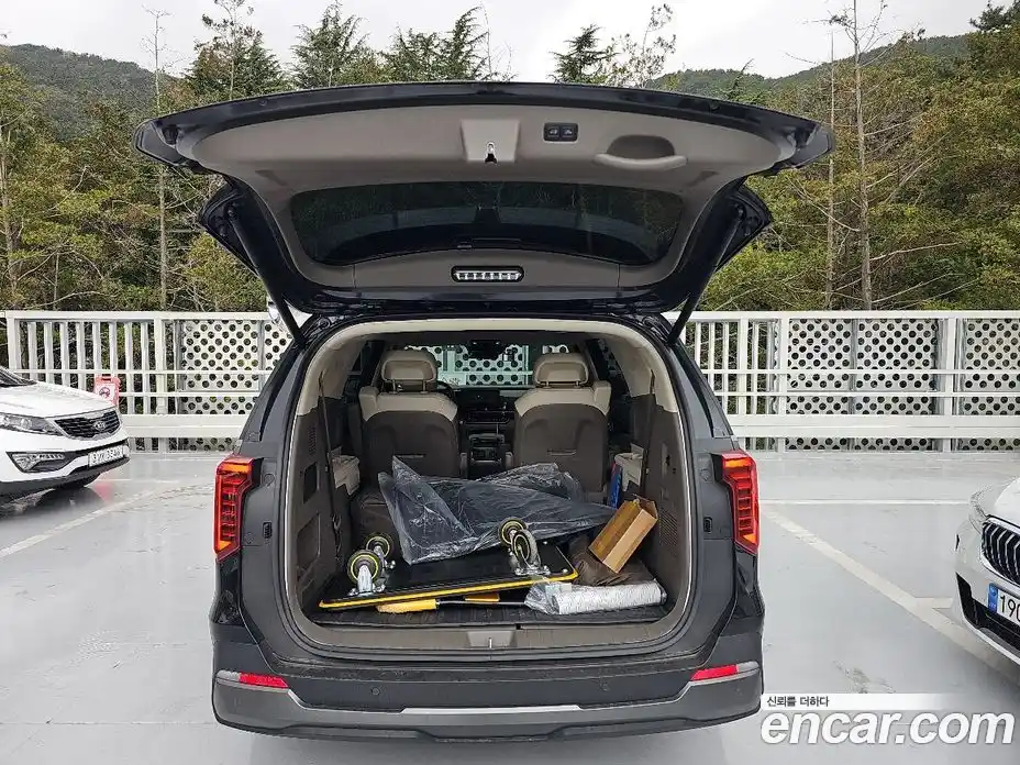 Kia Canival 2024 1.6 Автомат в Москве № 1278312, фото 9