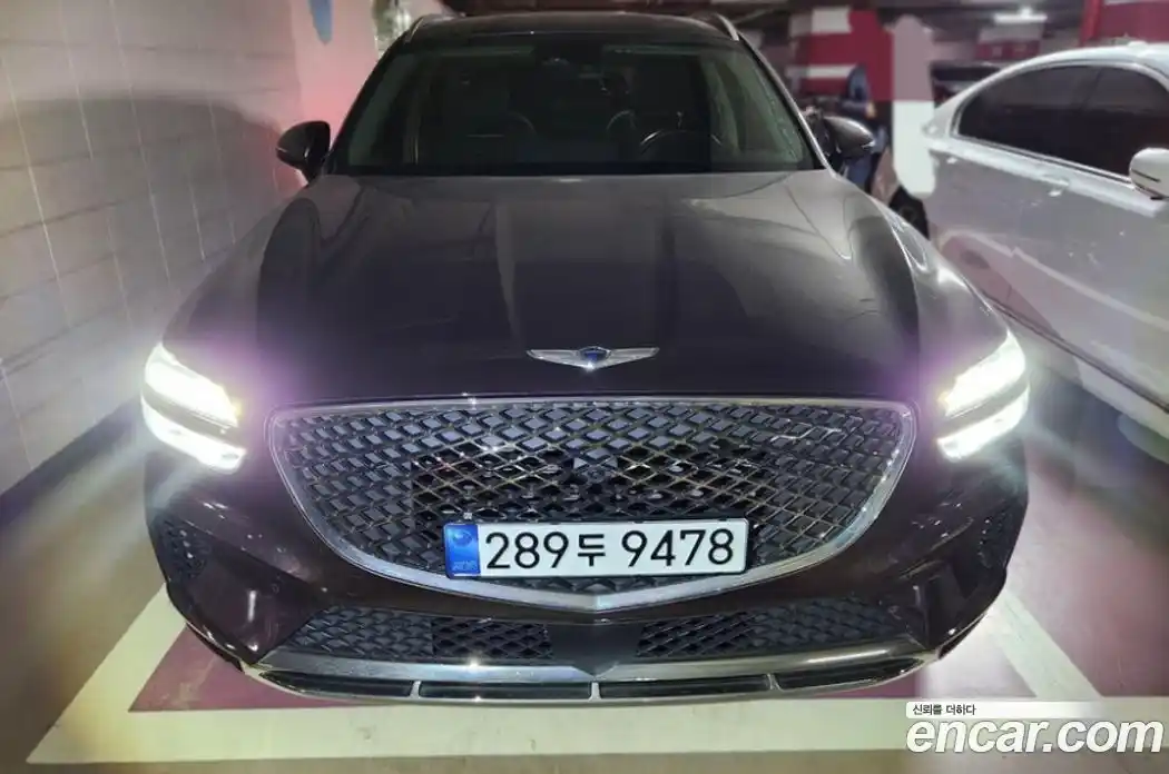 Genesis GV70 2021 2.5 Автомат в Москве № 1278334, фото 1