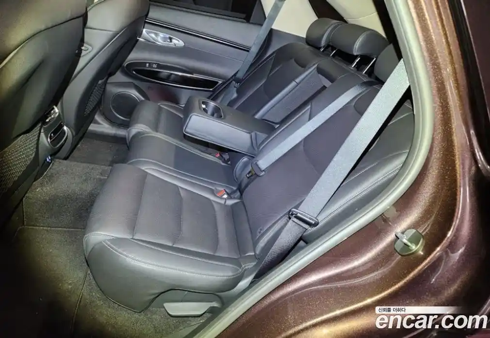 Genesis GV70 2021 2.5 Автомат в Москве № 1278334, фото 7