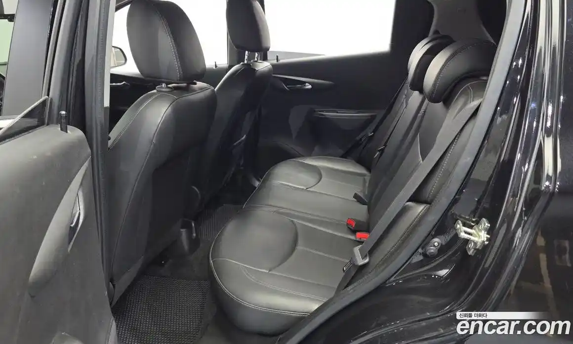 Chevrolet Spark 2016 1.0 гидро в Москве, фото 11