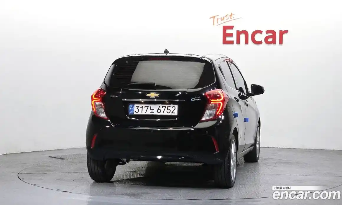 Chevrolet Spark 2016 1.0 гидро в Москве, фото 4