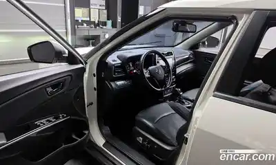 SsangYong TIBOLI 2022 1.5 Автомат в Москве № 1279674, миниатюра 10