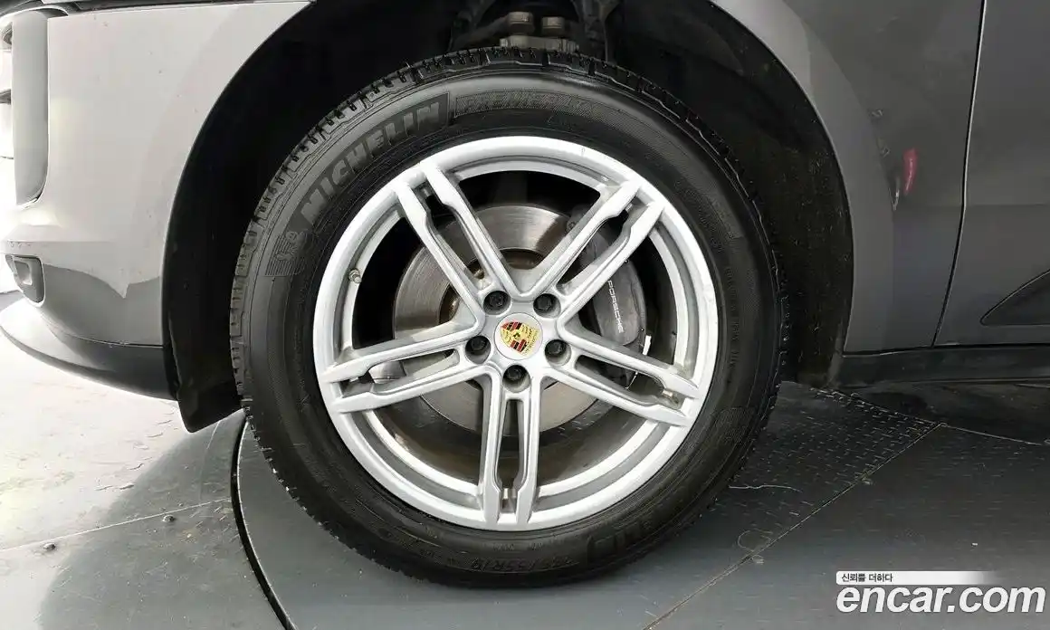Porsche Macan 2015 2.0 гидро в Москве № 1280713, фото 5