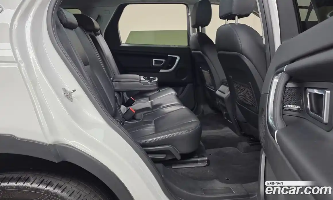 Land Rover Discovery Sport 2016 2.0 гидро в Москве № 1280842, фото 11