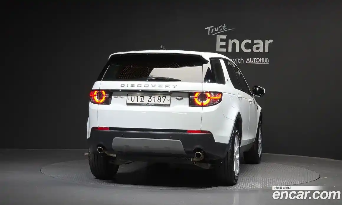 Land Rover Discovery Sport 2016 2.0 гидро в Москве № 1280842, фото 4