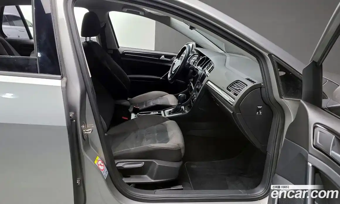 Volkswagen Golf 2014 1.6 гидро в Москве № 1281628, фото 11