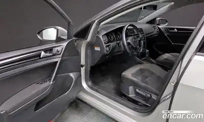 Volkswagen Golf 2014 1.6 гидро в Москве № 1281628, миниатюра 10