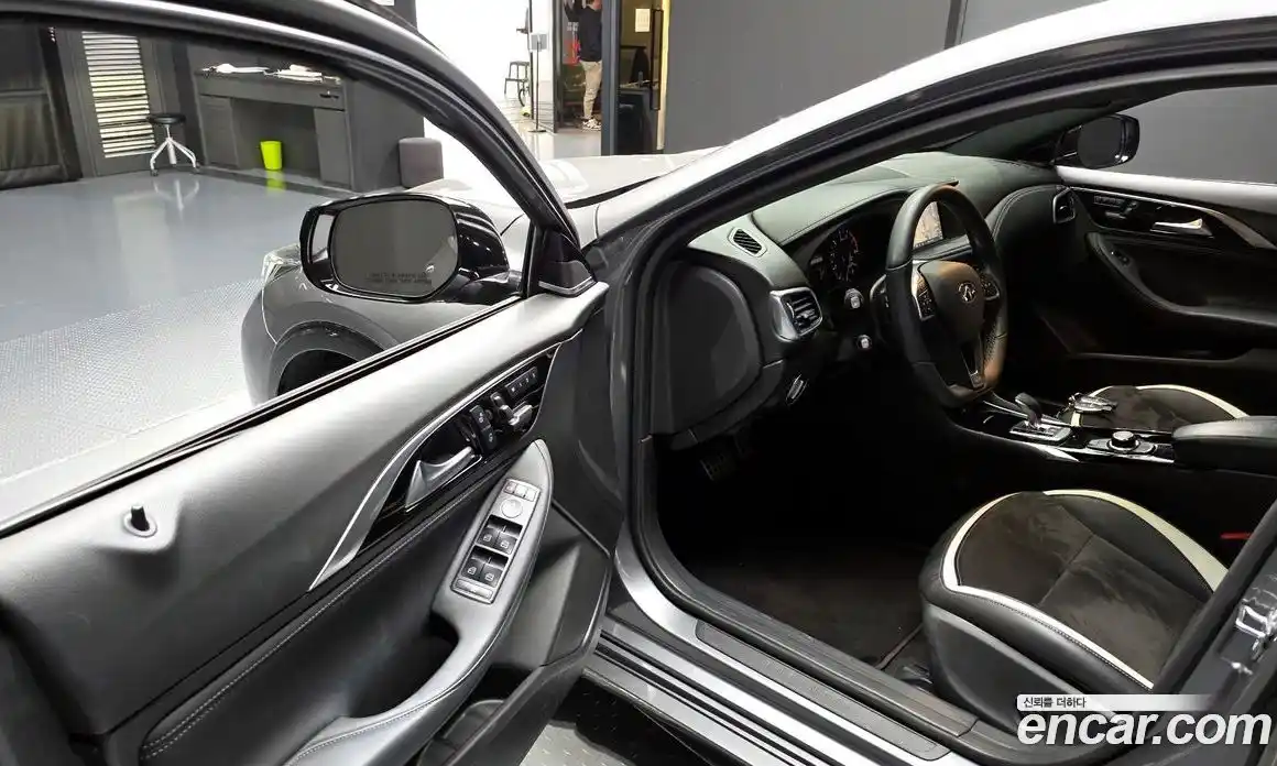 Infiniti Q30 2019 2.0 гидро в Москве № 1283559, фото 11
