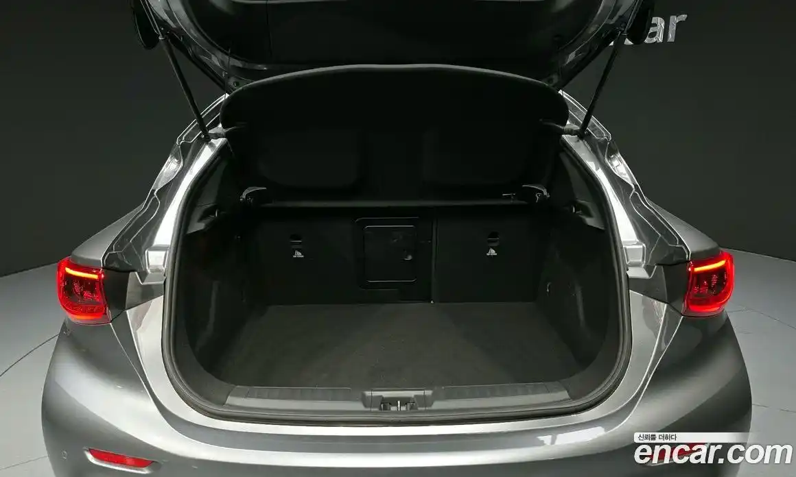 Infiniti Q30 2019 2.0 гидро в Москве № 1283559, фото 19