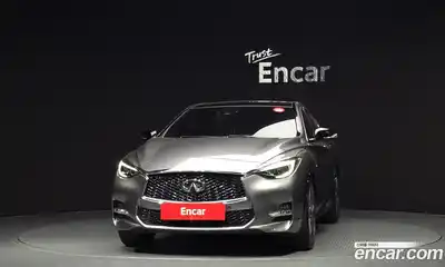 Infiniti Q30 2019 2.0 гидро в Москве № 1283559, миниатюра 3