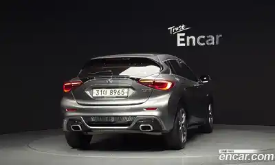 Infiniti Q30 2019 2.0 гидро в Москве № 1283559, миниатюра 4