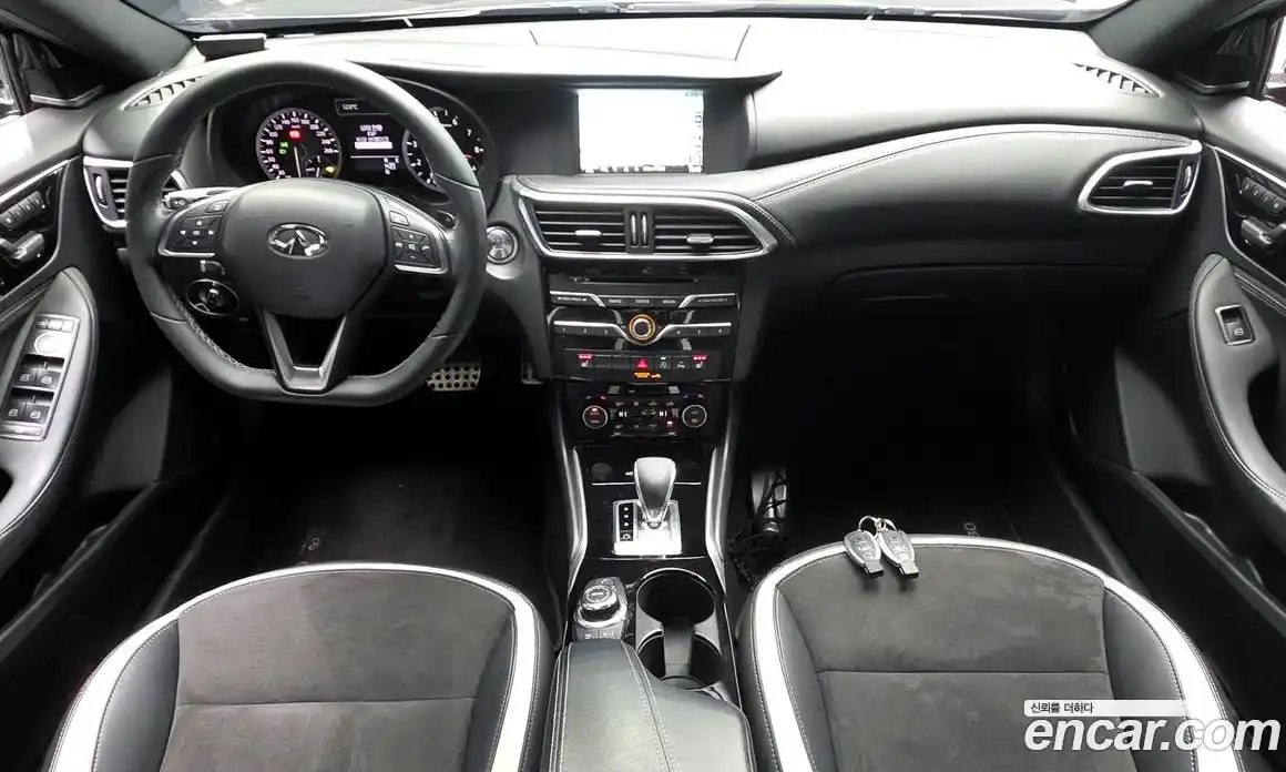 Infiniti Q30 2019 2.0 гидро в Москве № 1283559, фото 7