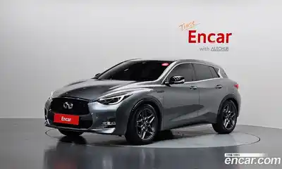 Infiniti Q30, 2017