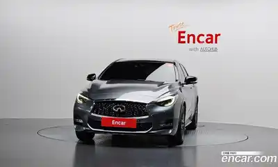 Infiniti Q30 2017 2.0 гидро в Москве № 1283597, миниатюра 3