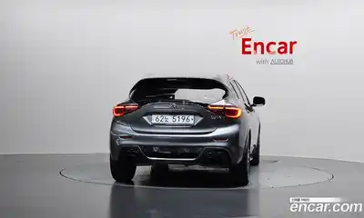 Infiniti Q30 2017 2.0 гидро в Москве № 1283597, миниатюра 4