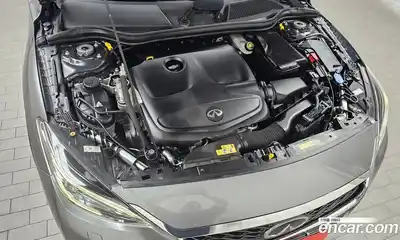 Infiniti Q30 2017 2.0 гидро в Москве № 1283597, миниатюра 6
