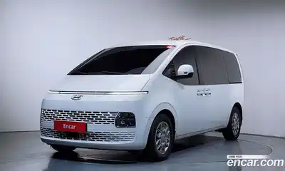 Hyundai Staria, 2023