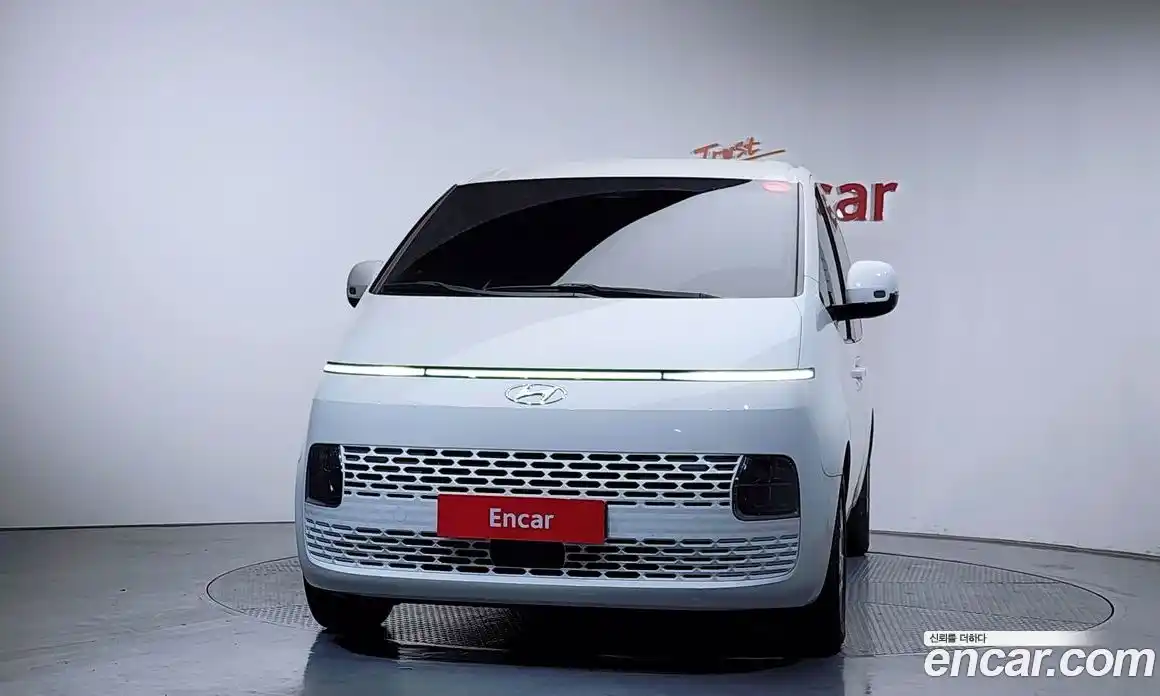 Hyundai Staria 2023 3.5 гидро в Москве № 1288427, фото 3