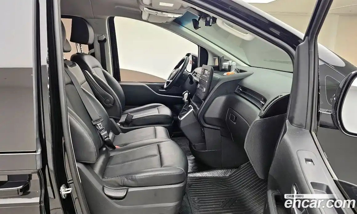 Hyundai Staria 2022 2.2 гидро в Москве № 1288429, фото 11