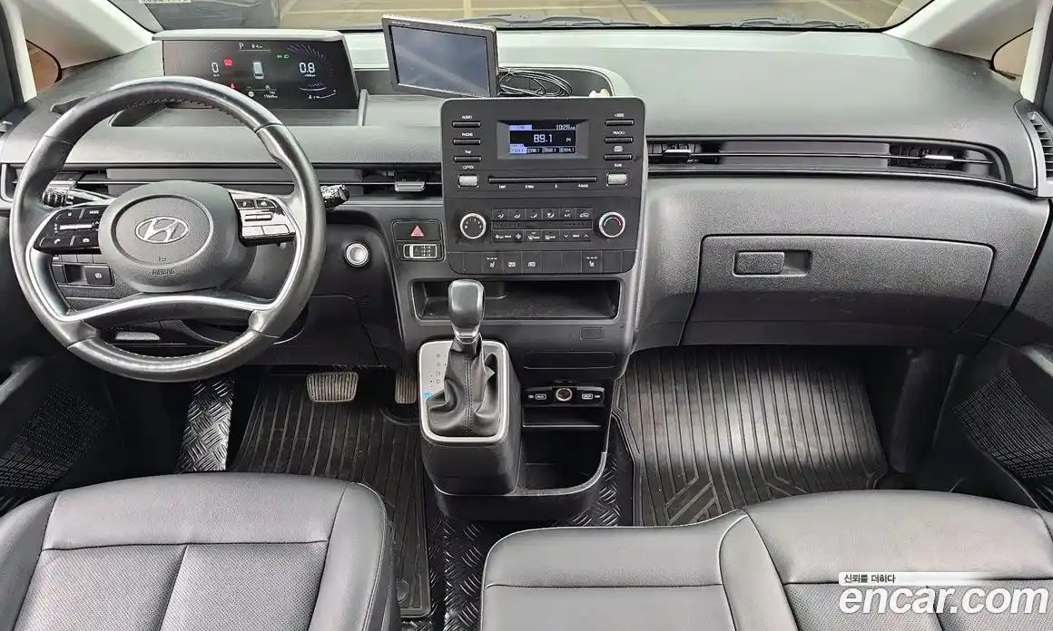 Hyundai Staria 2022 2.2 гидро в Москве № 1288429, фото 7