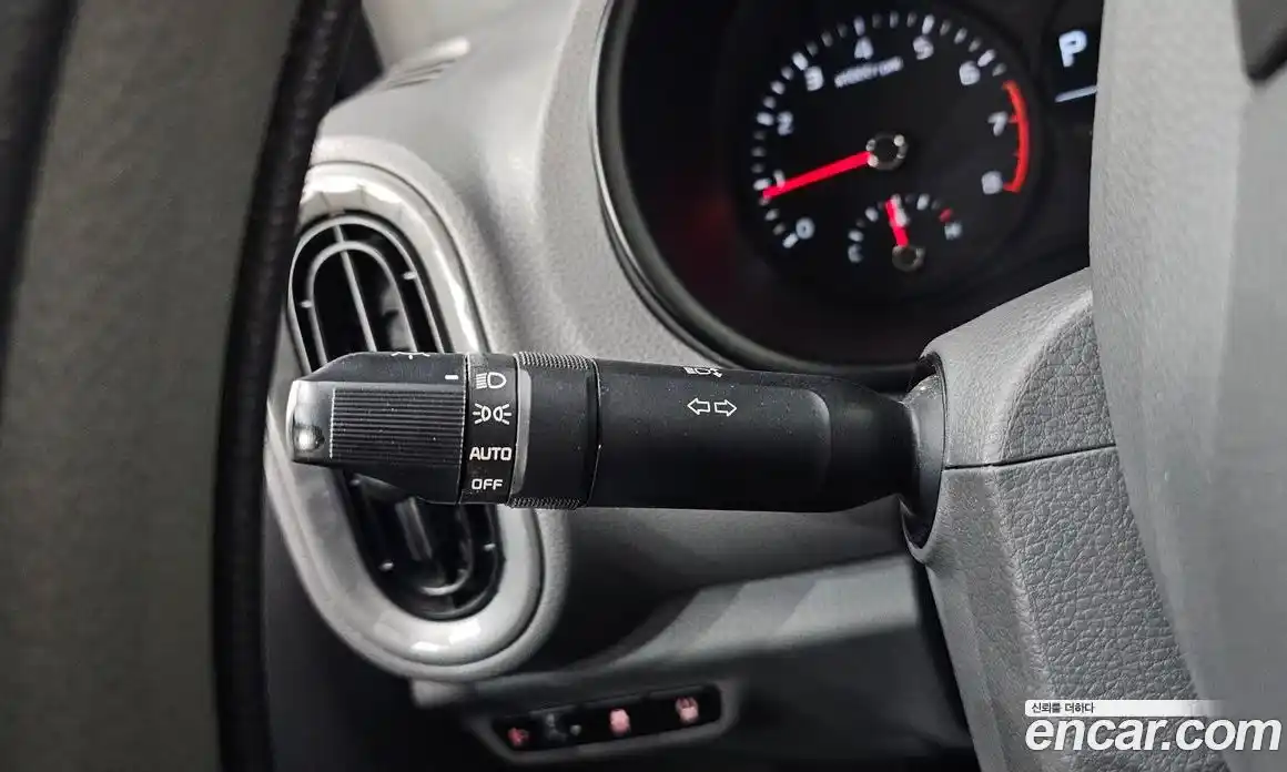 Kia Morning 2021 1.0 Автомат в Москве № 1288885, фото 18