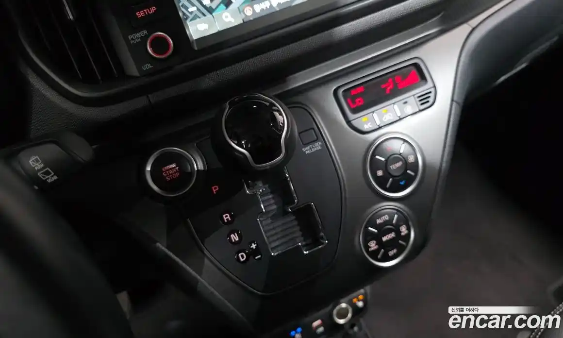 Kia Ray 2023 1.0 Автомат в Москве № 1288909, фото 8