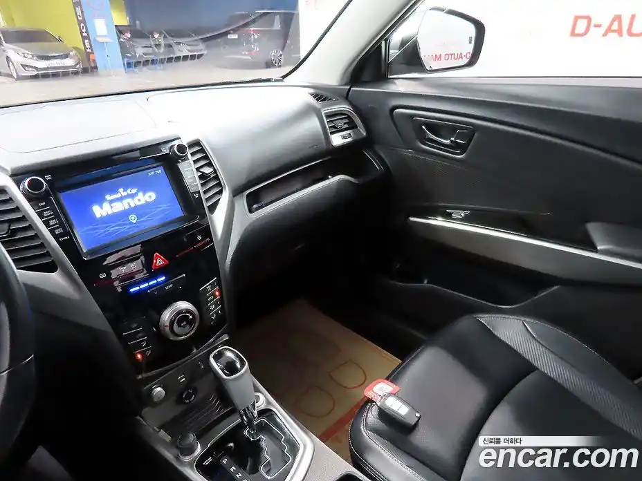 SsangYong TIBOLI 2016 1.6 Автомат в Москве № 1289799, фото 11
